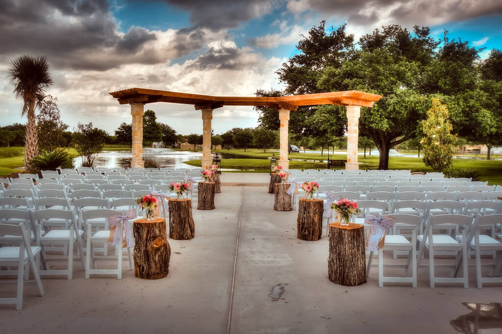 Moffitt Oaks Venues  Weddings  in Houston 