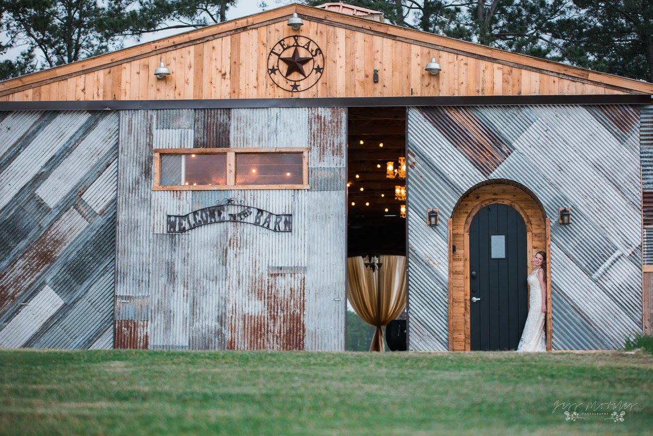 Rustic Wedding Venue - The Barn at Four Pines Ranch